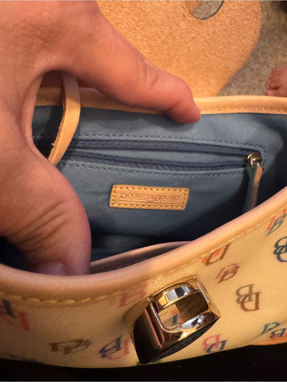 Dooney & Bourke Multicolor DB Logo Crossbody with Tan Trim *SEE ALL PHOTOS** - Picture 5 of 10